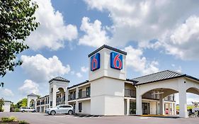 Motel 6 White House Tennessee